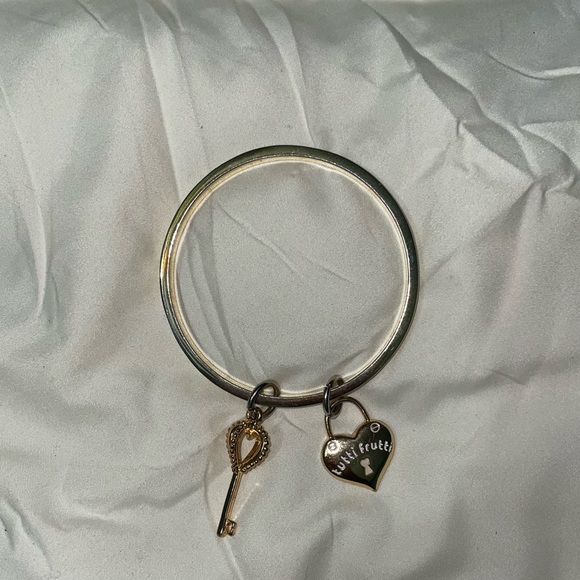 Tutti Frutti Gold tone bangle with charms - Picture 4 of 4